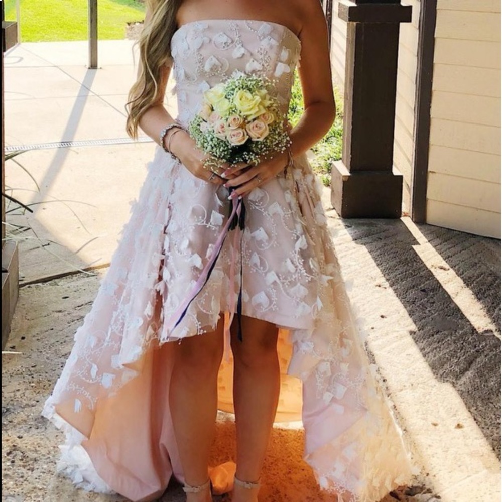 Sherri hill baby pink strapless prom dress! Can fit sizes 0-2!